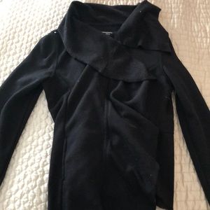 Black basic sweater/coat